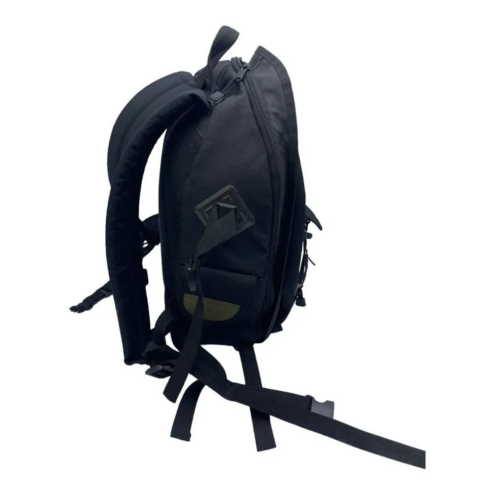Canon Deluxe Photo Backpack 200 EG, Black and Olive Green, 15